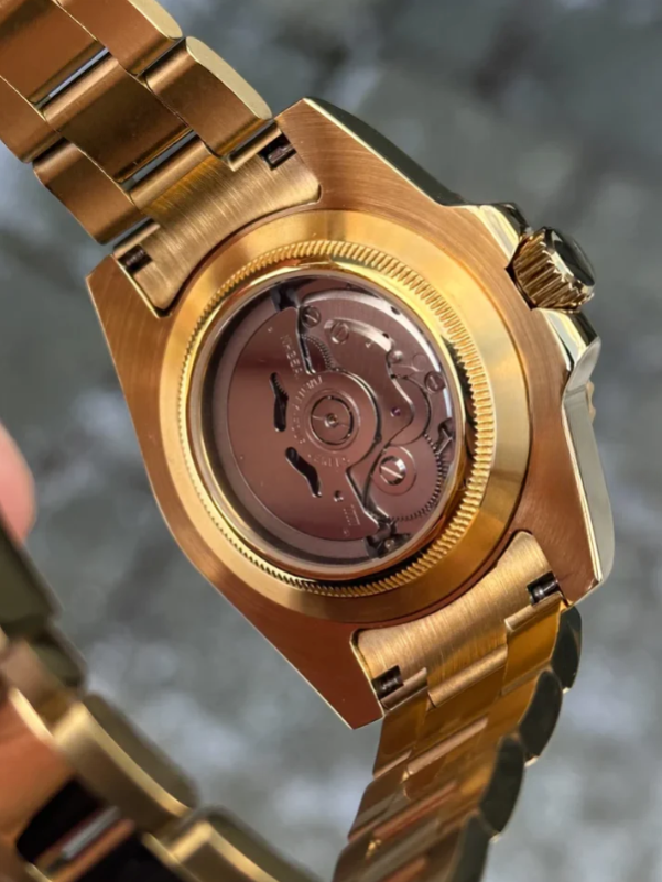 SEIKOMARINER - GOLD BLACK DIAL