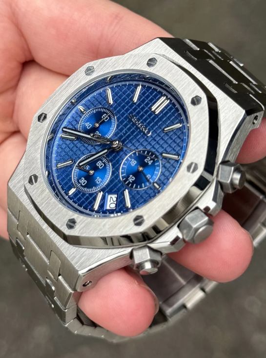 ROYAL SEIKOAK - BLUE CHRONOGRAPH
