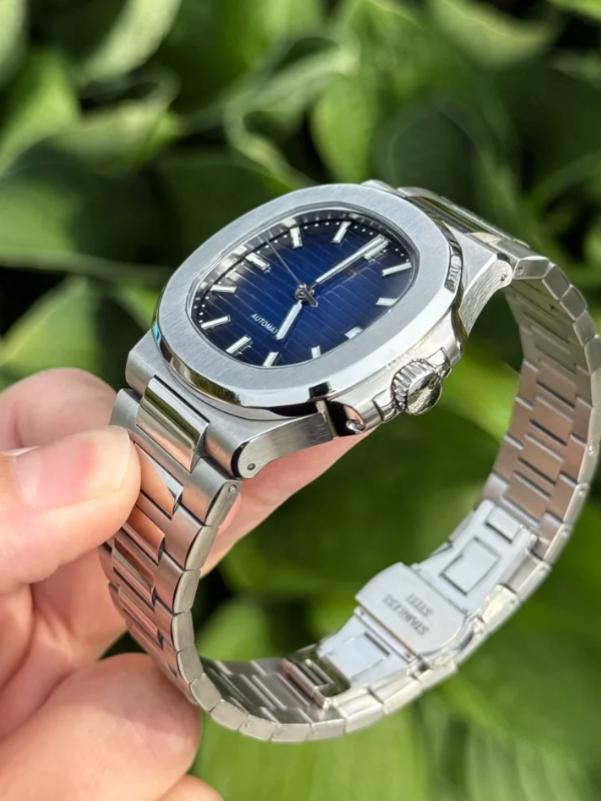 NAUTIKO - ROYAL BLUE