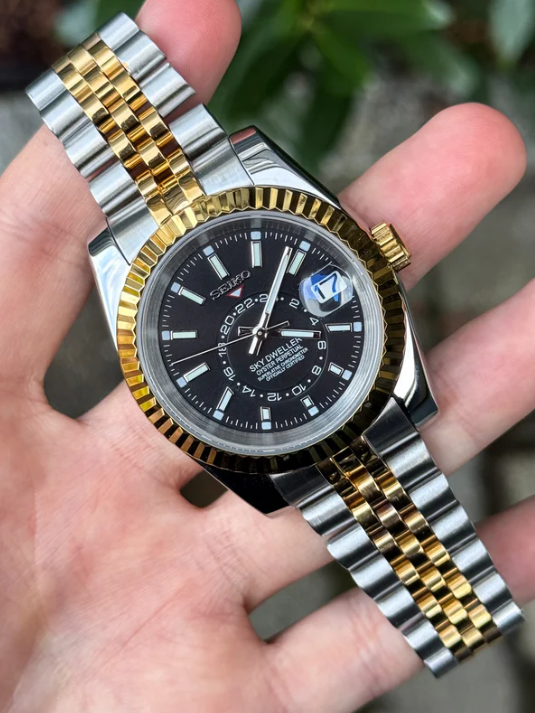 SEIKOJUST - SKY DWELLER TWO TONE BLACK DIAL