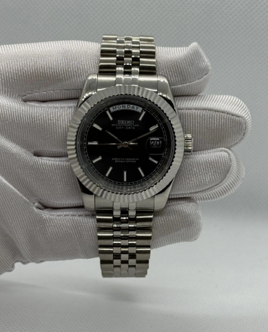 SEIKOJUST - DAYDATE BLACK